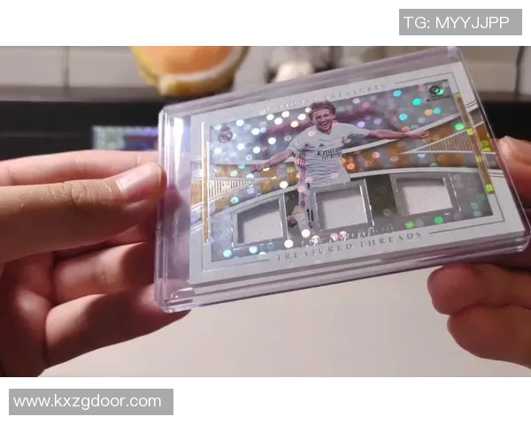 欧冠球星卡收藏热潮解析：球迷文化与市场价值双重提升