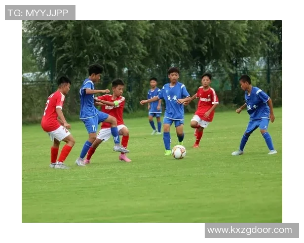 足球巨星战袍背后的荣耀与故事展现绿茵场上的无限激情