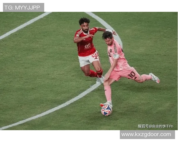 足球史上十大神仙球星盘点 引领足坛的传奇巨星们 足球史上十大神仙球星盘点 引领足坛的传奇巨星们